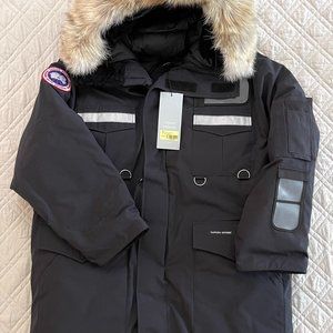 CANADA GOOSE Men's RESOLUTE Parka Style 8501M NAVY Size L AND xl